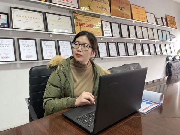 用勤奋书写担当之美，平凡岗位闪耀别样光彩！